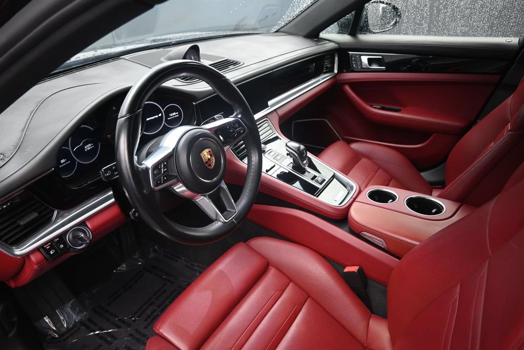 Used 2019 Porsche Panamera image 22