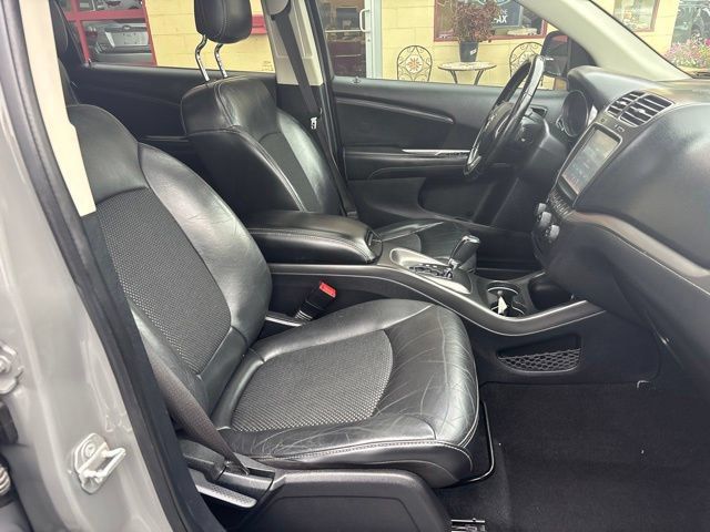 Used 2020 Dodge Journey Crossroad FWD image 22