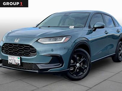 Used 2025 Honda HR-V LX