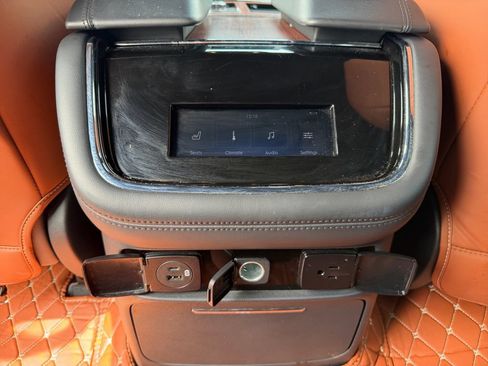 Used 2023 Lincoln Navigator 4WD image 18