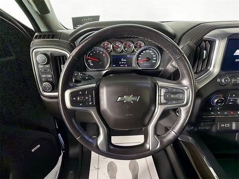 Used 2019 Chevrolet Silverado 1500 RST image 11