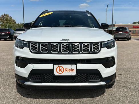 Used 2024 Jeep Compass Limited w/ Elite Group AWD/4WD image 2