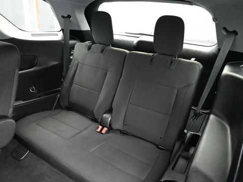 Used 2020 Ford Explorer XLT RWD image 19