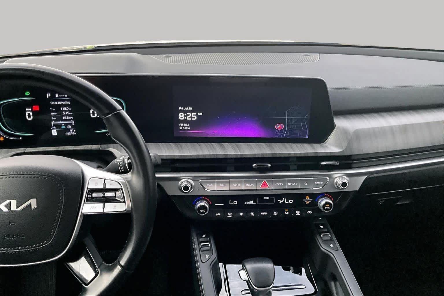 Used 2023 Kia Telluride EX w/ EX Captain's Chair Package FWD image 7