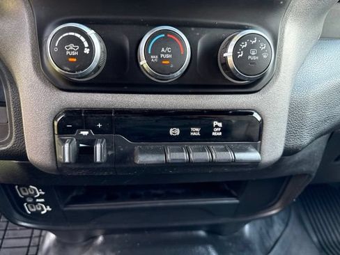 Used 2022 RAM 2500 Tradesman AWD/4WD image 39