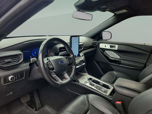 Used 2023 Ford Explorer ST w/ Equipment Group 401A AWD/4WD image 16