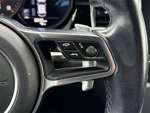 Used 2017 Porsche Macan image 23