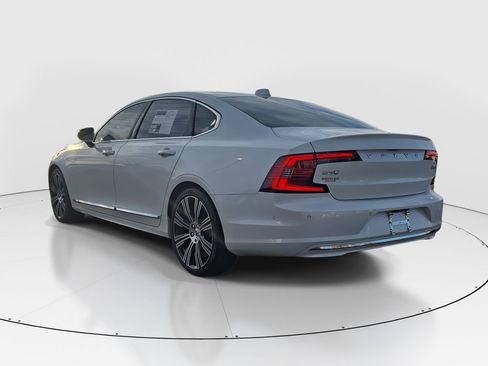 Used 2023 Volvo S90 B6 Ultimate w/ Protection Package Premier image 8