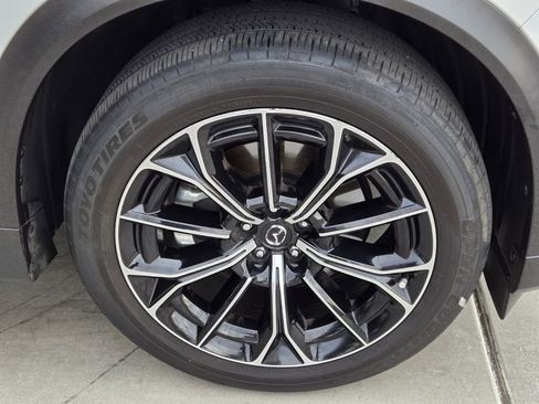 Used 2025 MAZDA CX-70 Plug-In Hybrid w/ Premium Pkg image 8