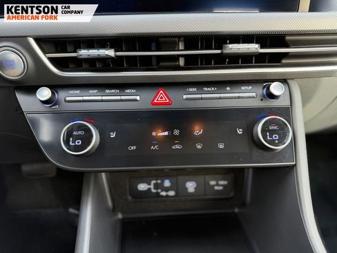 Used 2025 Hyundai Sonata SEL FWD image 28