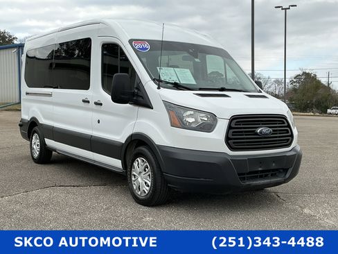 Used 2016 Ford Transit 350 XL image 7