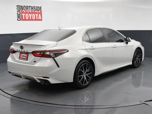 Used 2024 Toyota Camry SE FWD image 4