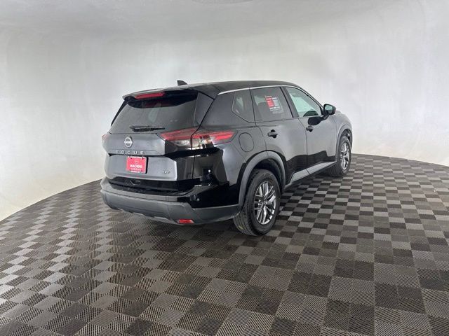 Certified 2024 Nissan Rogue S AWD/4WD image 5