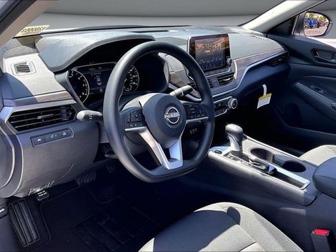 New 2026 Nissan Altima 2.5 SV FWD image 7