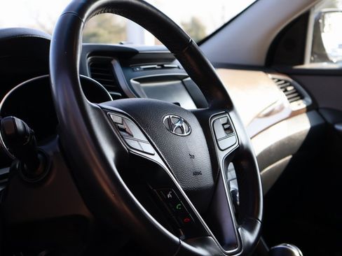 Used 2017 Hyundai Santa Fe Sport image 26