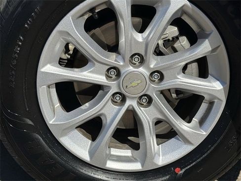 Certified 2021 Chevrolet Equinox LT image 10