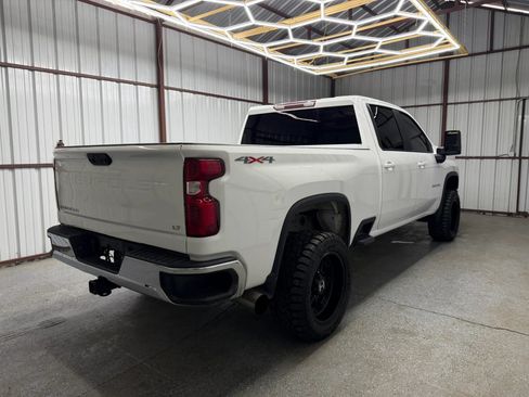 Used 2023 Chevrolet Silverado 2500 LT AWD/4WD image 6