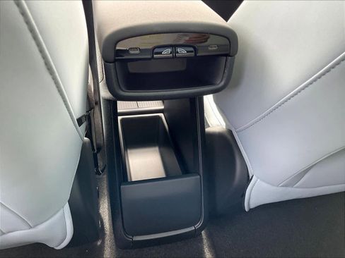 New 2026 Volvo EX30 Ultra w/ Protection Package Premier image 16