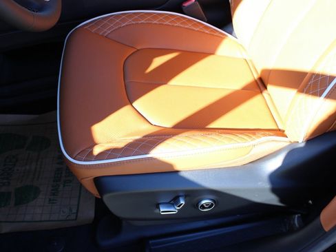 New 2026 Chrysler Pacifica Pinnacle image 26