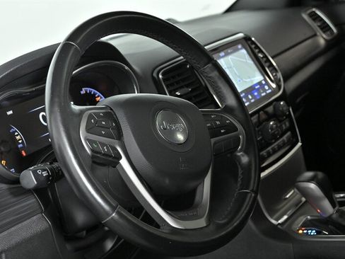 Used 2020 Jeep Grand Cherokee Altitude RWD image 21