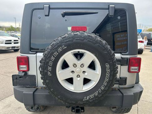 Used 2013 Jeep Wrangler Unlimited Sport AWD/4WD image 6