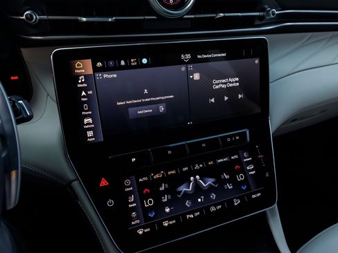 Used 2023 Maserati Grecale Modena AWD/4WD image 35