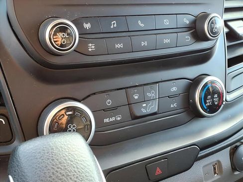 Used 2023 Ford Transit 350 XL image 7