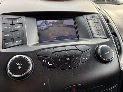 Used 2016 Ford Edge SE FWD image 20