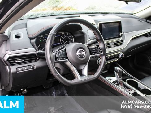 Used 2025 Nissan Altima 2.5 SR image 29