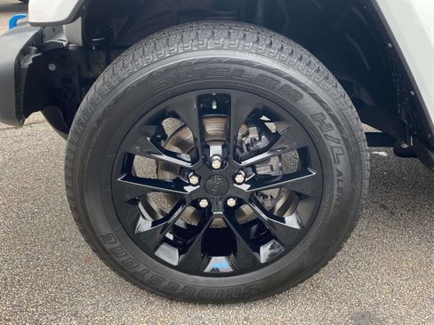 Certified 2023 Jeep Wrangler Sahara w/ Cold Weather Group image 11