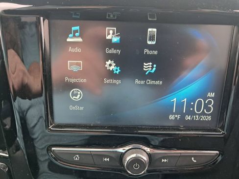 Used 2019 Chevrolet Traverse LT image 17