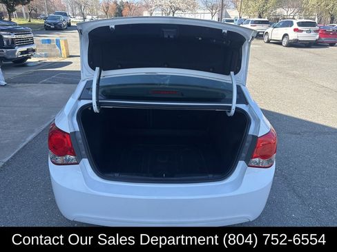 Used 2016 Chevrolet Cruze LS image 11