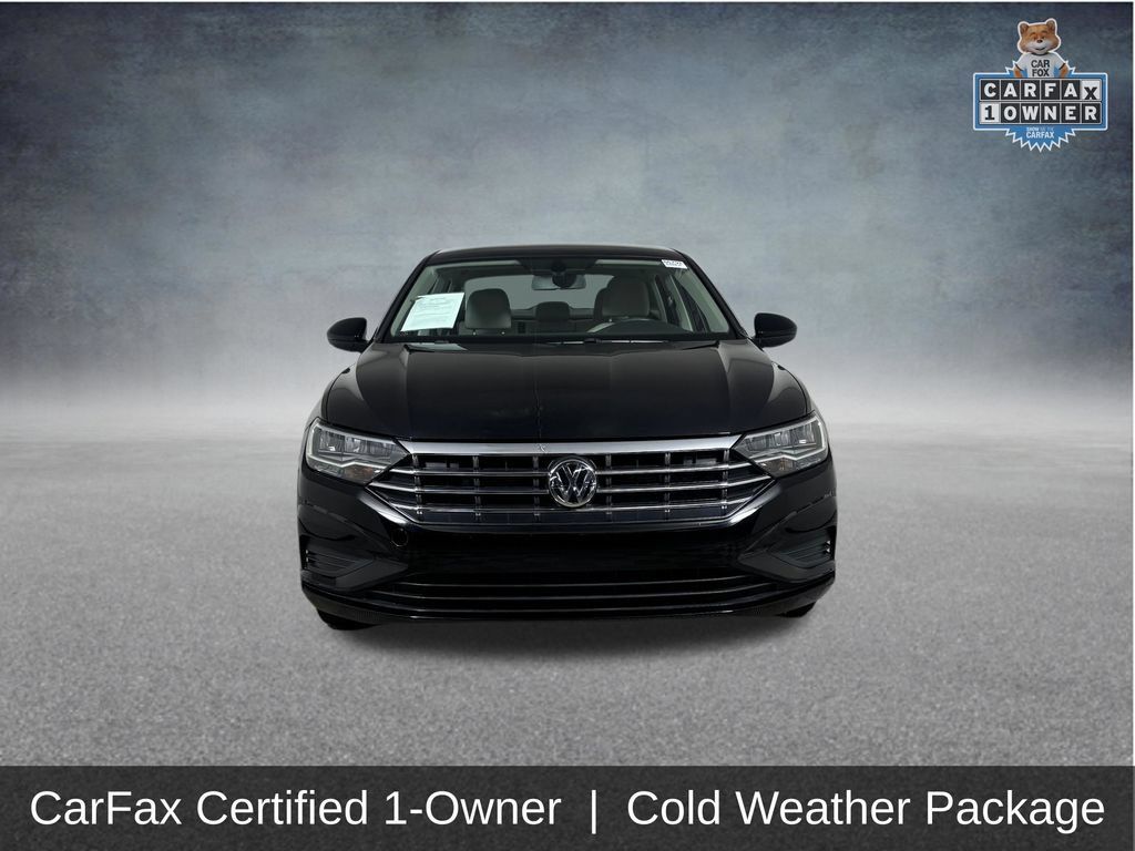 Used 2019 Volkswagen Jetta SE w/ Cold Weather Package FWD image 2