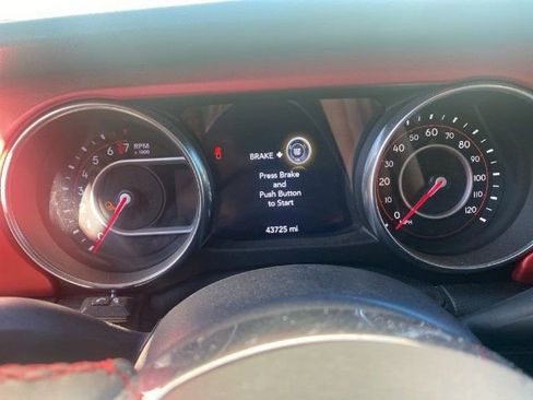 Used 2020 Jeep Gladiator Rubicon image 9