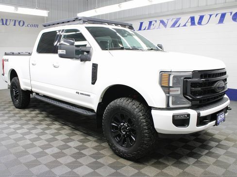 Used 2021 Ford F250 Lariat image 3