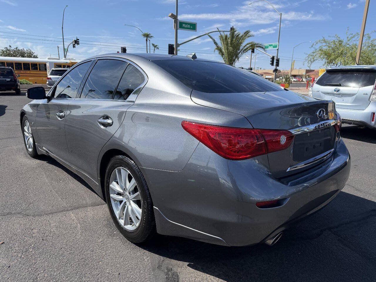 Used 2015 INFINITI Q50 Premium w/ Navigation Package RWD image 3