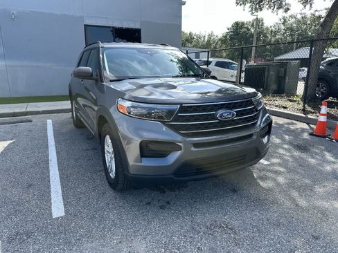Used 2023 Ford Explorer XLT RWD image 11