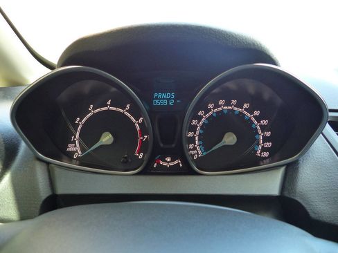 Used 2017 Ford Fiesta SE image 40