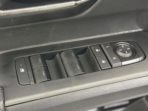 New 2025 Toyota Tacoma SR5 image 18