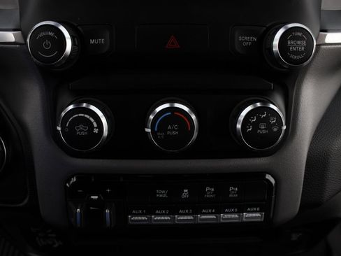 Used 2024 RAM 2500 Big Horn w/ Protection Group AWD/4WD image 6