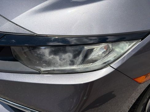 Used 2019 Honda Civic LX image 9