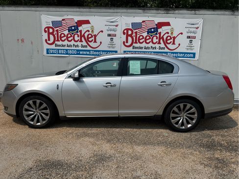 Used 2013 Lincoln MKS FWD image 7