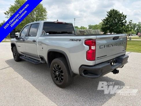 Used 2025 Chevrolet Silverado 2500 Custom w/ Custom Convenience Package AWD/4WD image 4