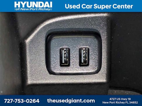 Used 2022 GMC Terrain SLE w/ Driver Convenience Package image 29