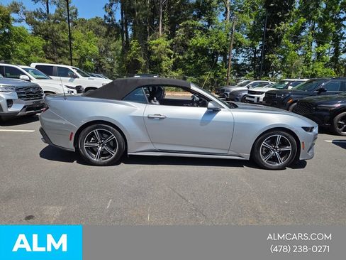 Used 2025 Ford Mustang Premium RWD image 11
