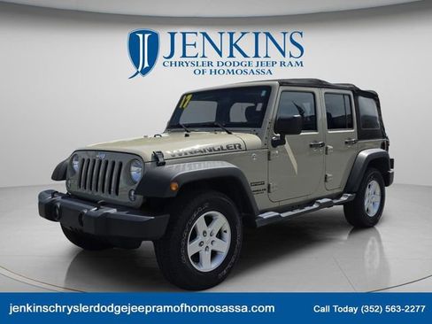 Used 2017 Jeep Wrangler Unlimited Sport w/ Quick Order Package 24S AWD/4WD image 10