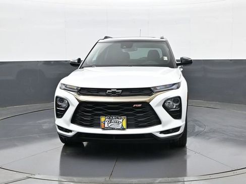 Certified 2023 Chevrolet TrailBlazer RS w/ Sun and Liftgate Package FWD image 2