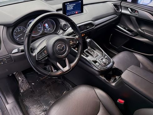 Used 2018 MAZDA CX-9 Touring w/ Touring Premium Package image 7