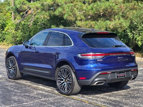 Used 2025 Porsche Macan image 3