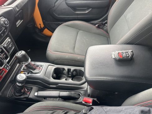 Used 2021 Jeep Wrangler Unlimited Rubicon image 28